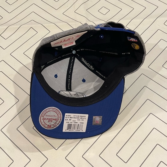 New Mitchell & Ness Golden State Warriors Snapback Hat - Picture 4 of 11